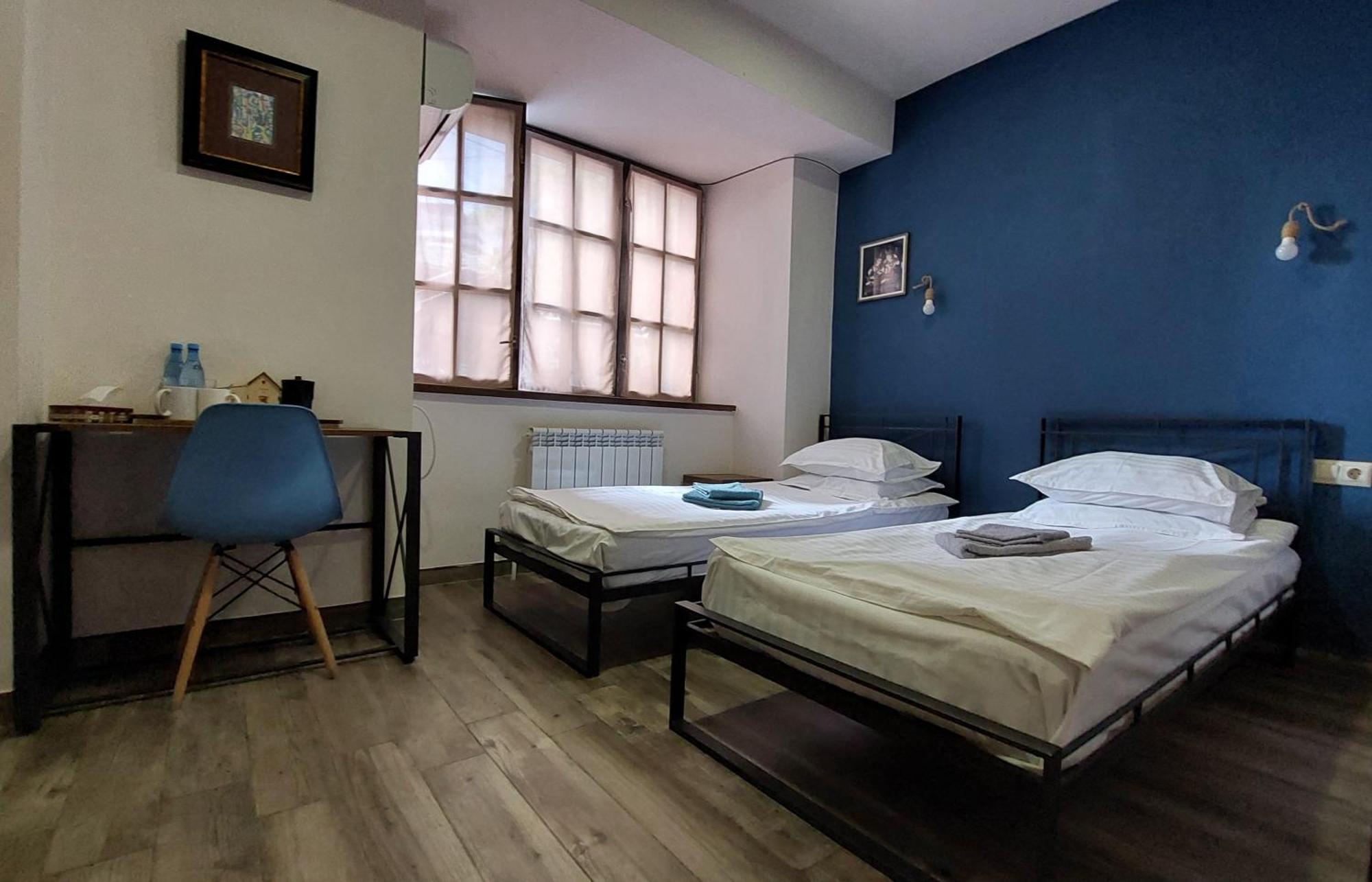 Blur Inn Gallery Єреван Екстер'єр фото