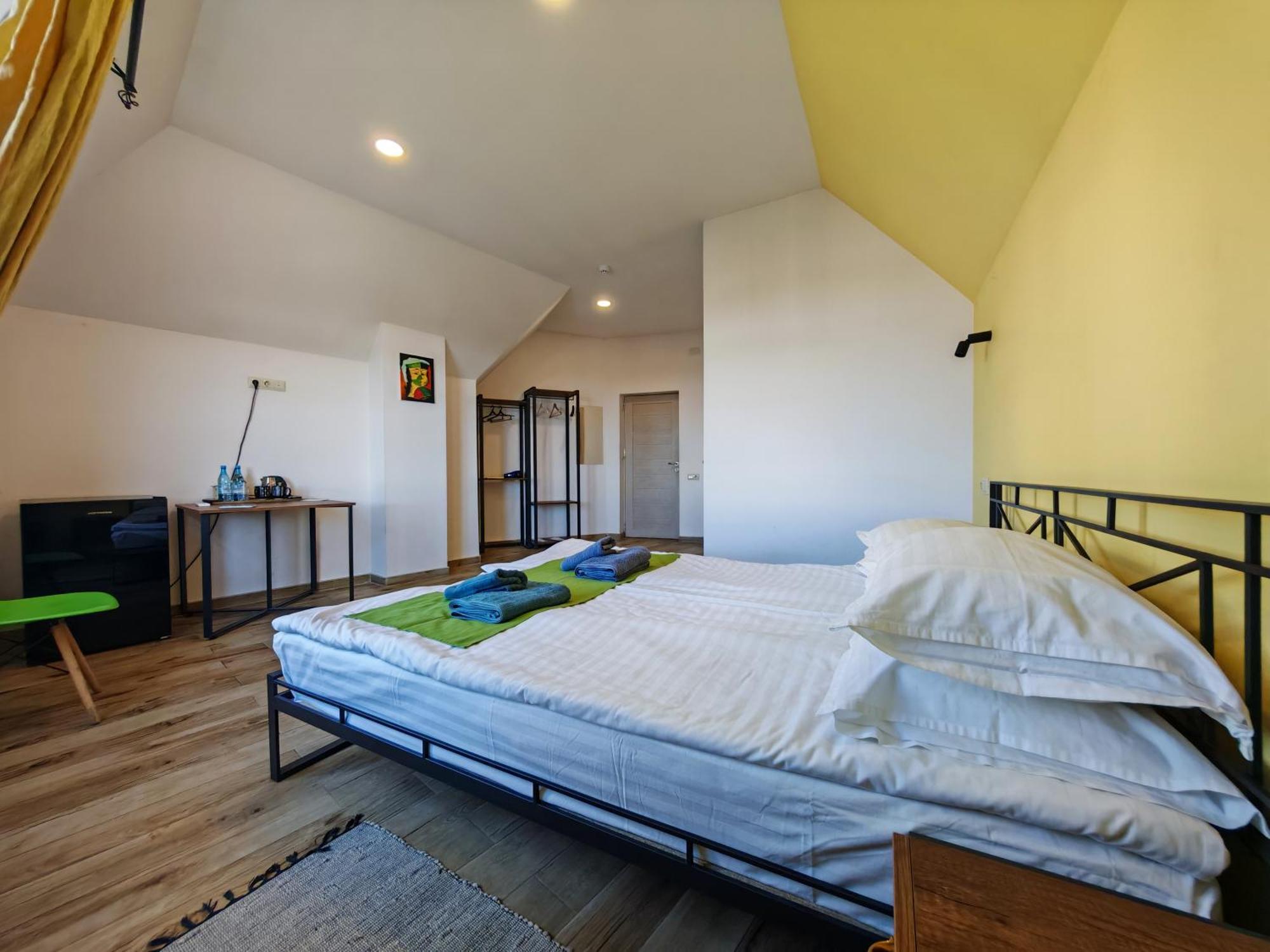 Blur Inn Gallery Єреван Екстер'єр фото