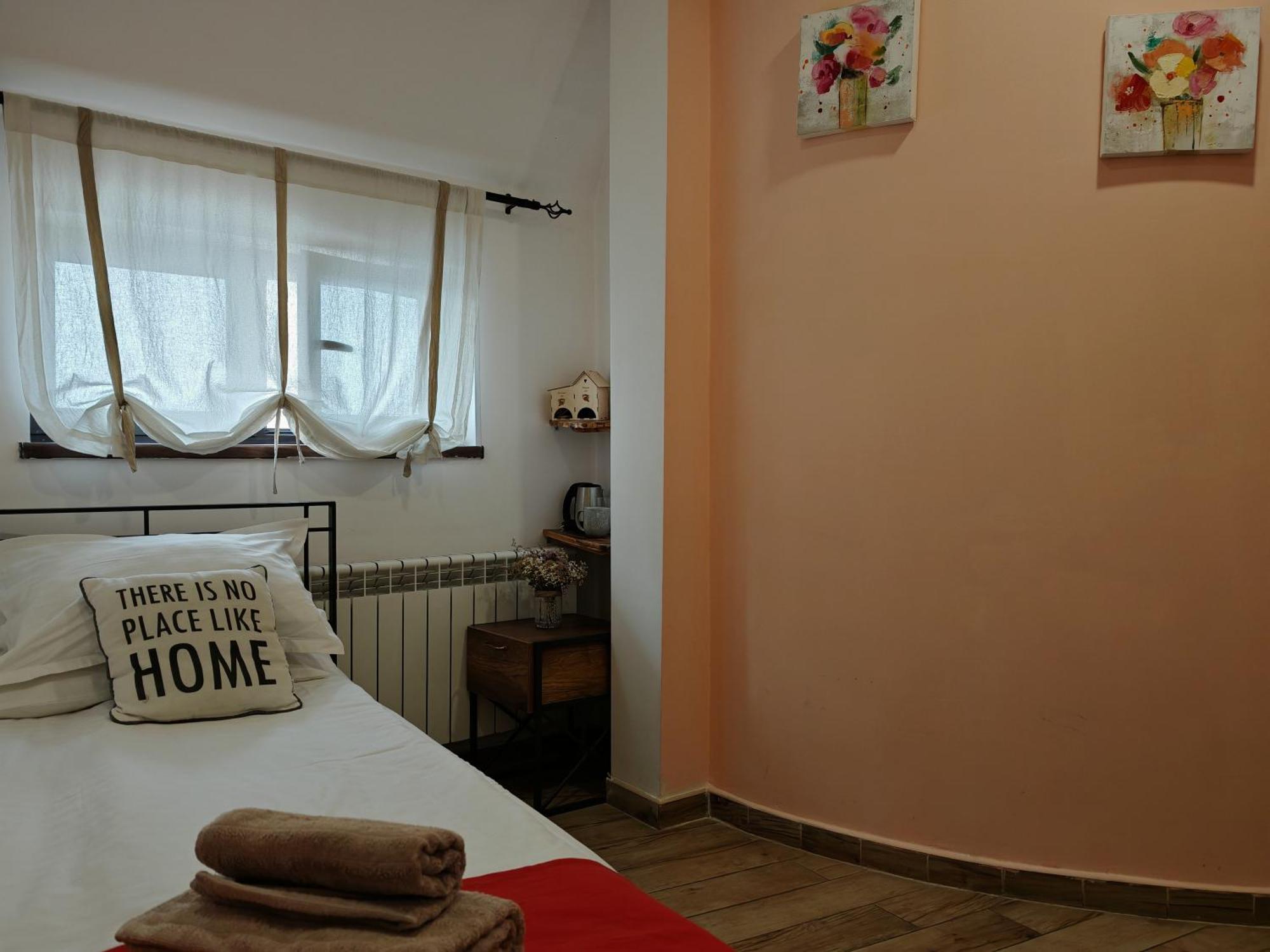 Blur Inn Gallery Єреван Екстер'єр фото